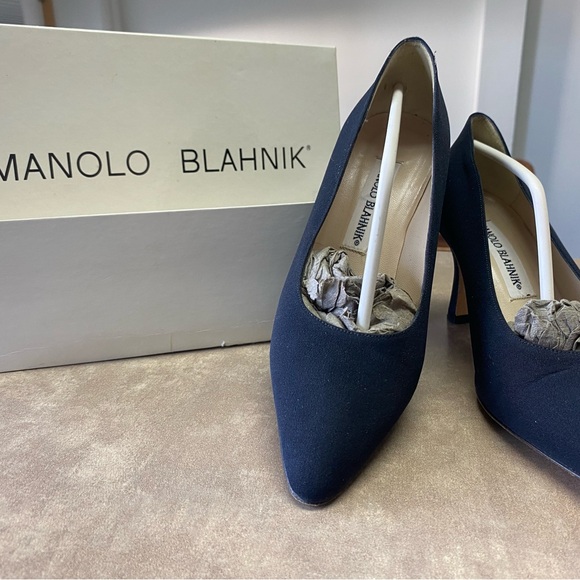 Manolo Blahnik Dark Blue Heels - Picture 1 of 3